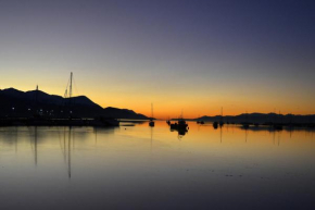 Ushuaia Host, Ushuaia